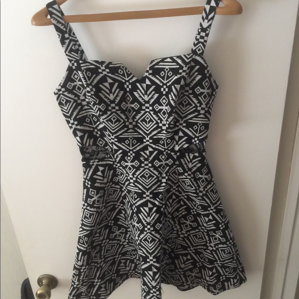 👗 Want and Need dress (back zipper)